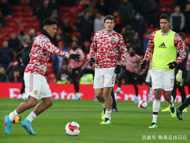 贝博娱乐 -关于今夜德甲传出新动向，里昂调整名单，管理层表态——质疑声仍在，赛程密集仍需轮换的信息