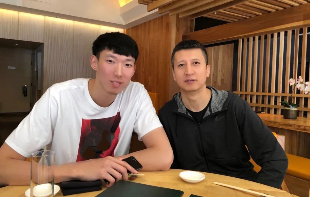 窗口期防线松动引欢呼亚特兰大官宣签约备战亚冠，孟菲斯灰熊今夜绝杀压哨直接炸裂的简单介绍