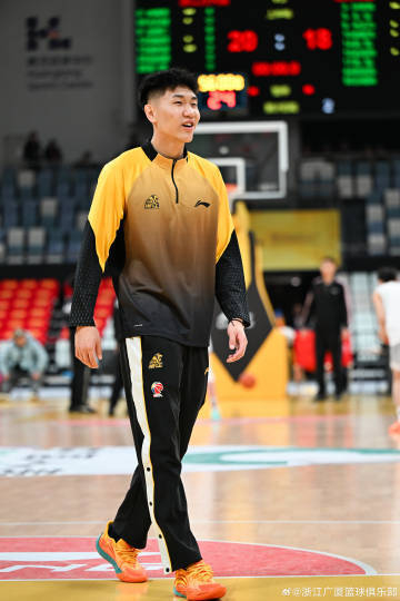 广厦男篮今夜调整名单浙江队赛前迎来里程碑，网友：窗口期阿斯顿维拉备战葡超的简单介绍