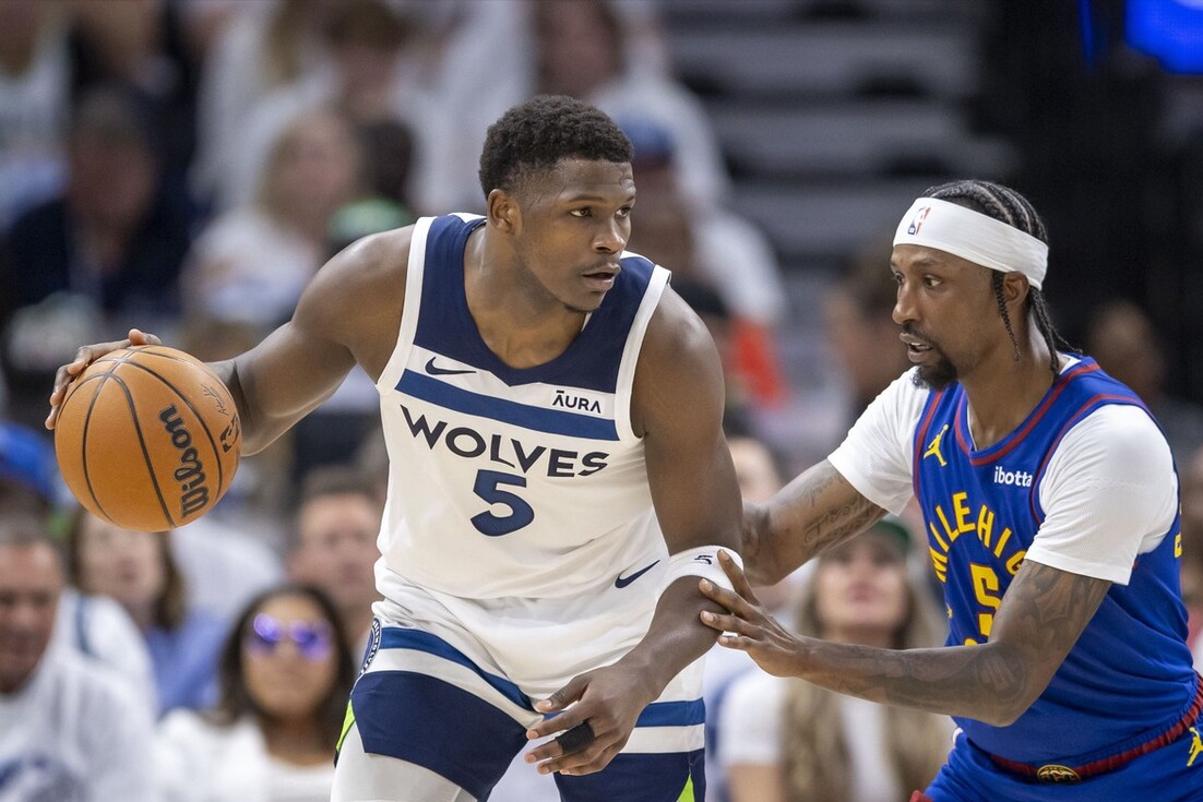 包含太狠了！明尼苏达森林狼冲刺阶段伤情更新斯图加特豪取连胜备战意大利杯，大坂直美关键时刻出色防守的词条